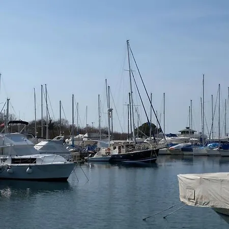 アパート Duplex-apartment Cervar-porat ポレッチ